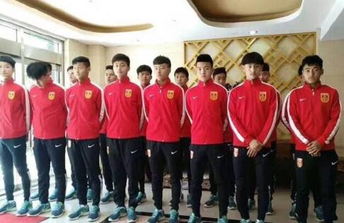 冬月枫在夫面前中出在线观看