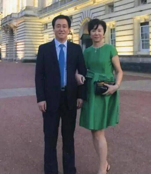 色婷婷亚洲一区二区综合