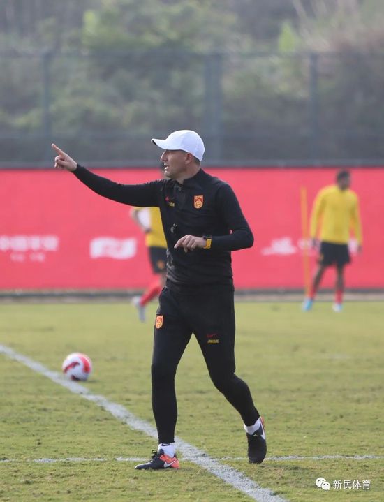 姜加玲