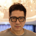 人行道上的司机：年糕2020