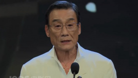 一名疯狂美女健身教练